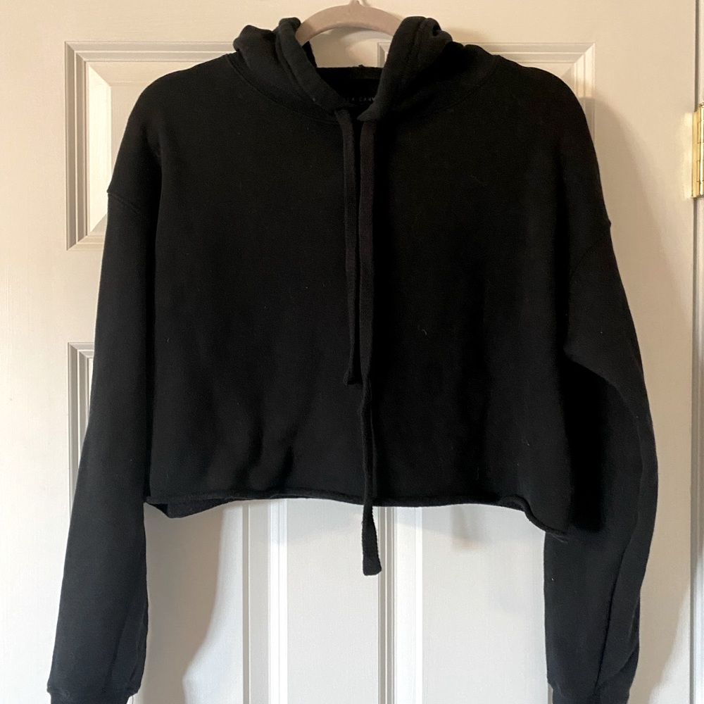 Bella + canvas cropped black hoodie size M. Good condition overall